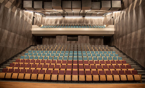 El Teatro del Nuevo Edificio de Artes recibirá a 320 personas. Foto: Jeimi Villamizar – Unimedios.