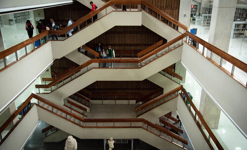 La Biblioteca Central "Gabriel García Márquez" es la más importante de la UNAL ubicada en la Sede Bogotá. Foto: Nicol Torres - Unimedios.