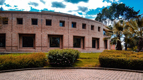 Biblioteca - Edificio de Posgrados Facultad de Ciencias Humanas – Sede Bogotá