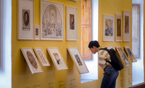 Colección Pizano “Signos de los Tiempos”, Claustro de San Agustín. Foto: María Fernanda Londoño, Unimedios.